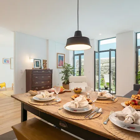 Host Wise - Stylish Urban Flat With Terrace Porto