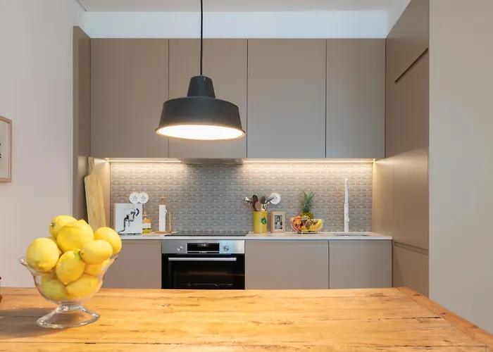 Host Wise - Stylish Urban Flat With Terrace Appartement