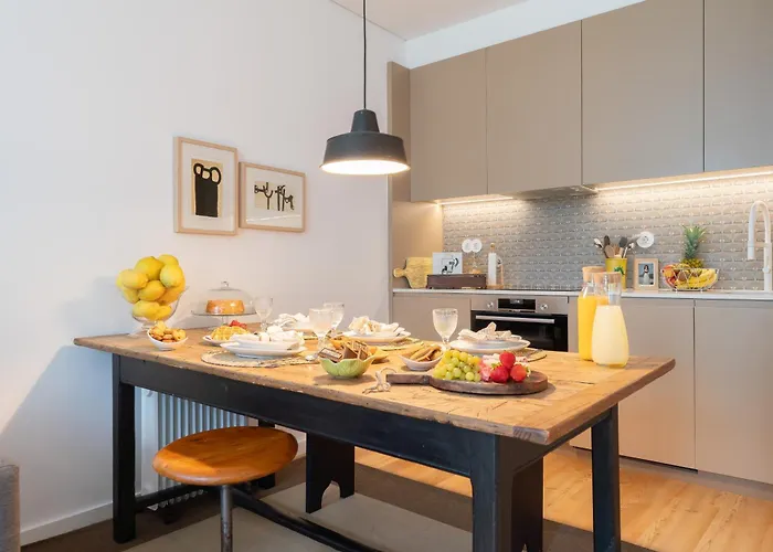 Host Wise - Stylish Urban Flat With Terrace شقة