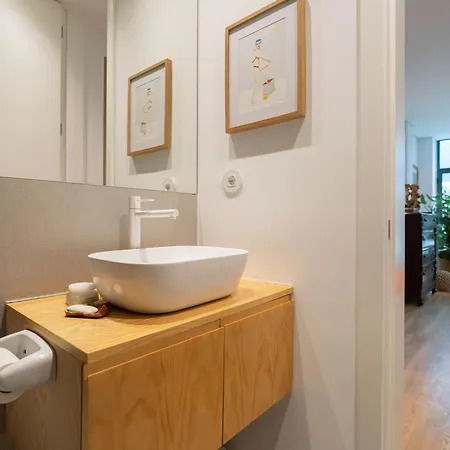 Host Wise - Stylish Urban Flat With Terrace * 波尔图